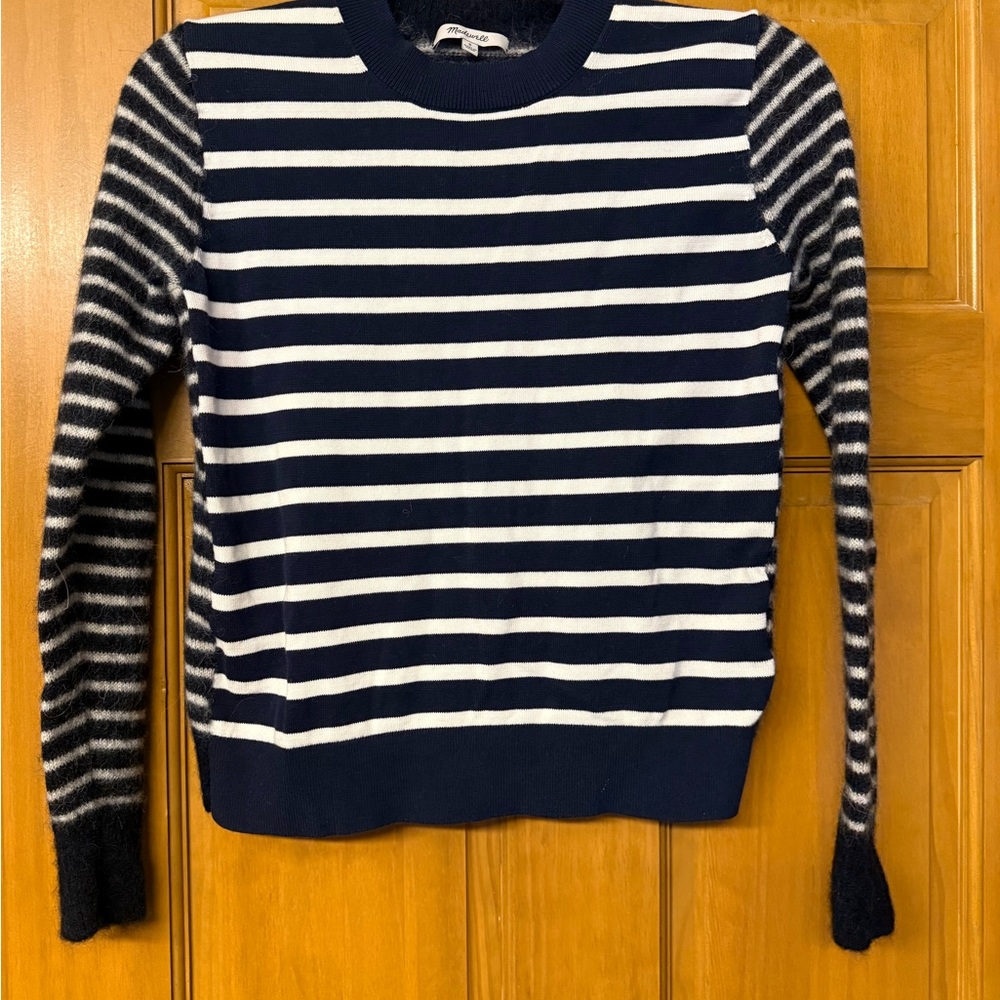Madewell mixed yarn Navy and White Striped sweater - Picture 1 of 6
